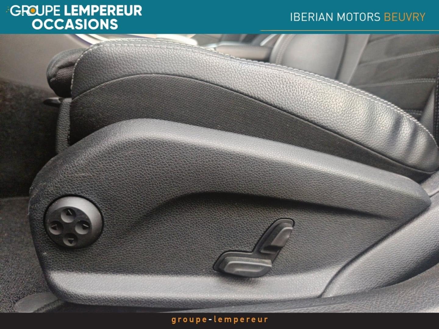 Image MERCEDES-BENZ Classe C 220 d 194ch AMG Line 9G-Tronic