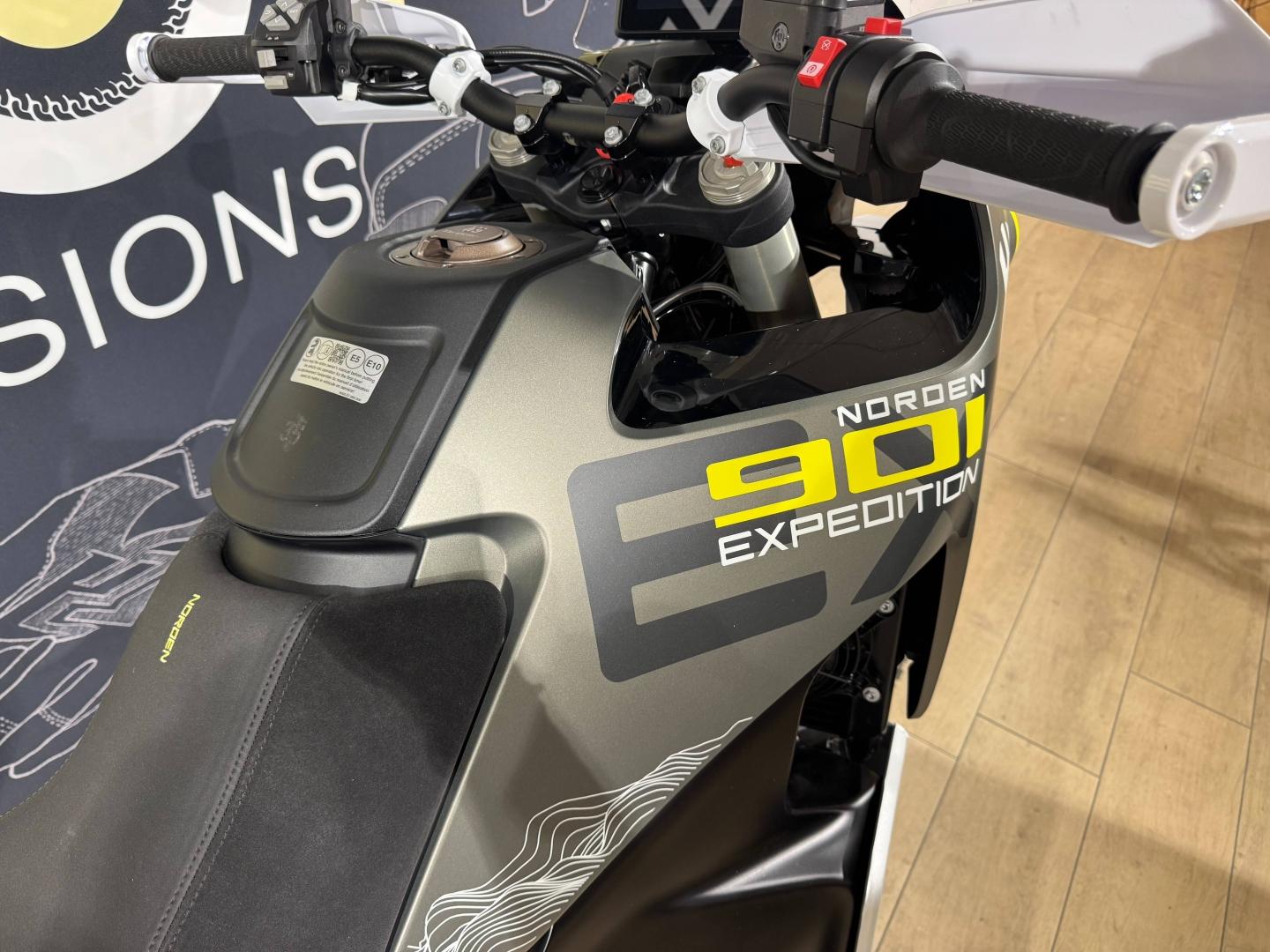 Image HUSQVARNA Norden 901 Norden 901 Expedition