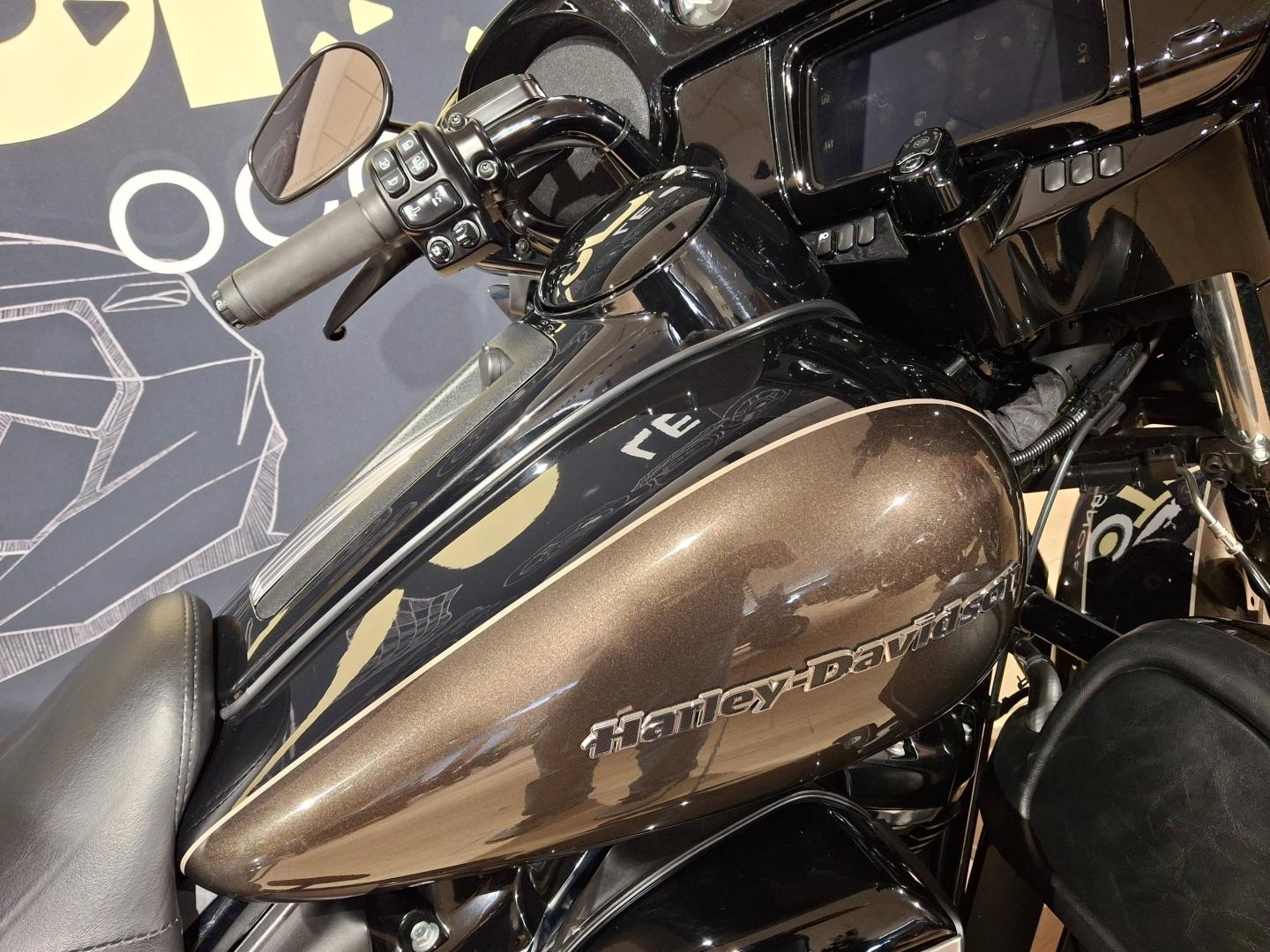 Image HARLEY-DAVIDSON Electra Glide Std Electra Glide 114 LIMITED