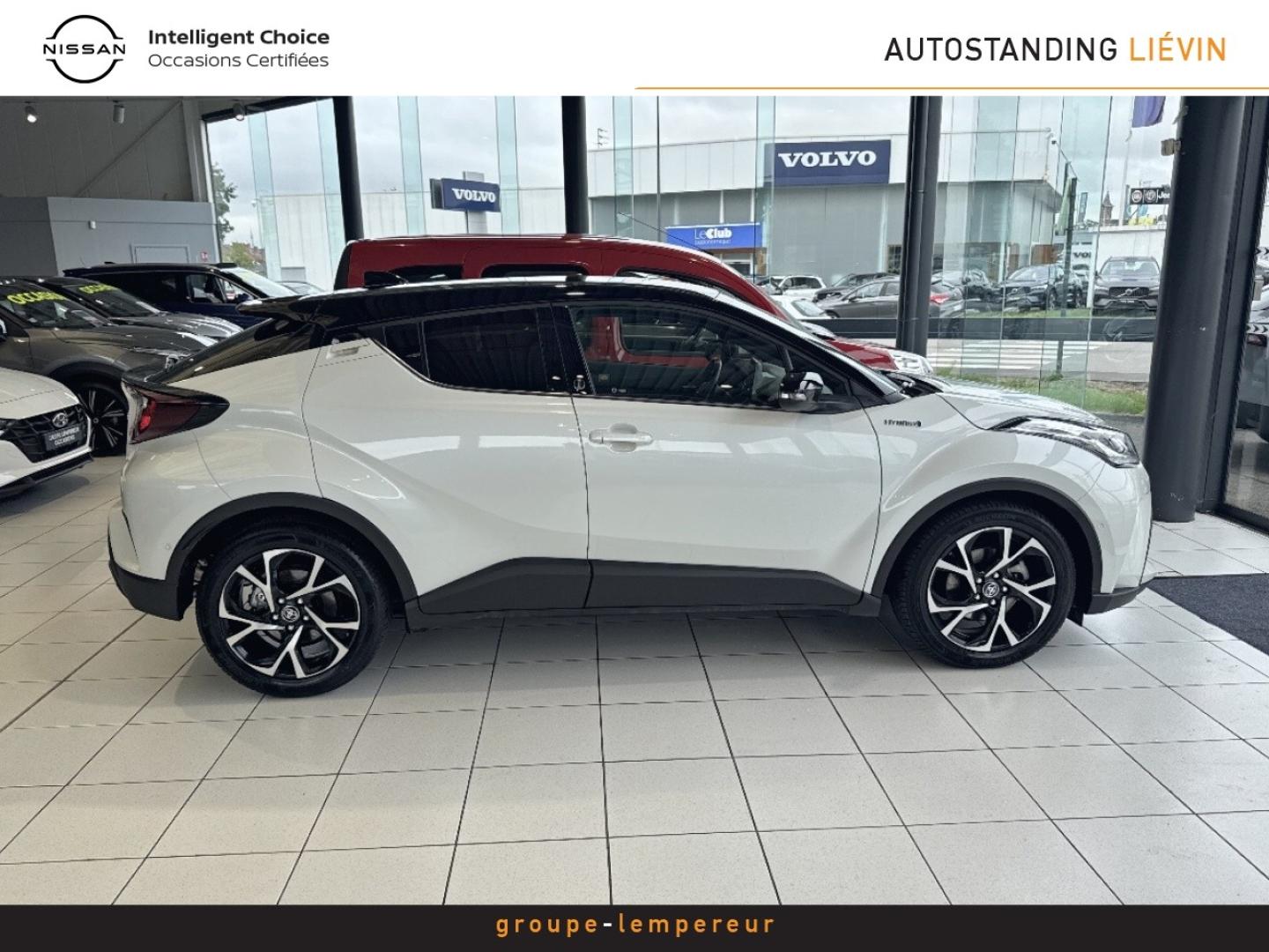Image TOYOTA C-HR 184h GR-Sport 2WD E-CVT MY22