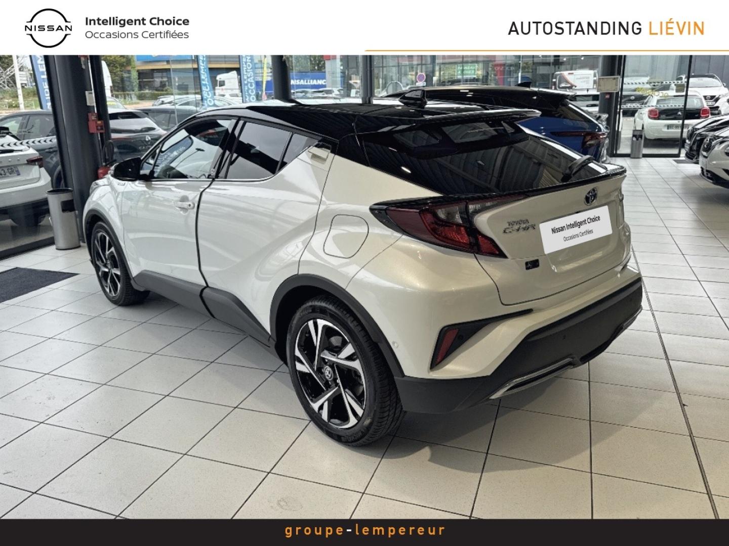Image TOYOTA C-HR 184h GR-Sport 2WD E-CVT MY22