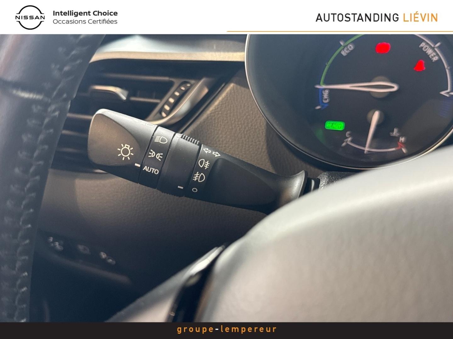 Image TOYOTA C-HR 184h GR-Sport 2WD E-CVT MY22