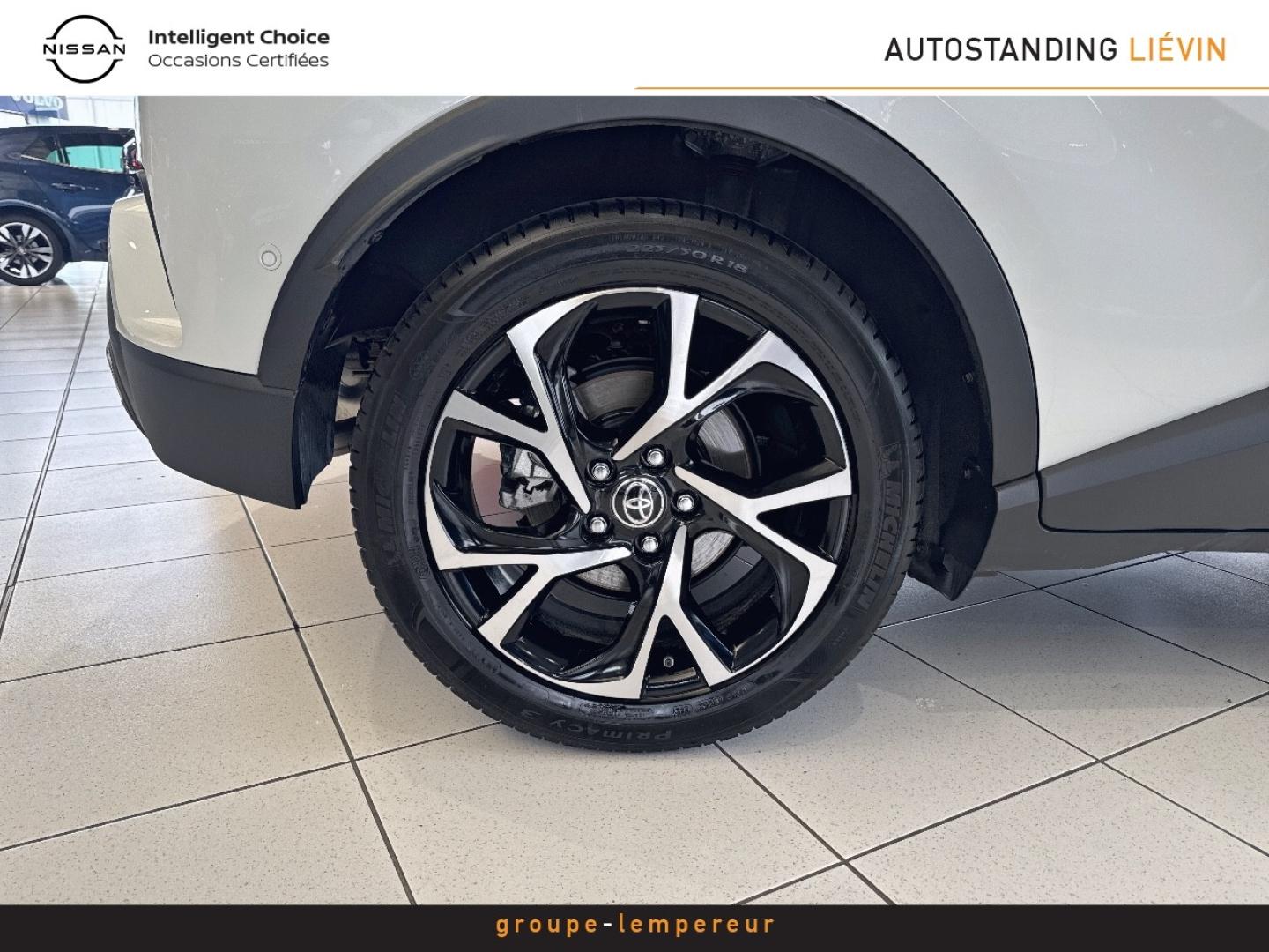 Image TOYOTA C-HR 184h GR-Sport 2WD E-CVT MY22