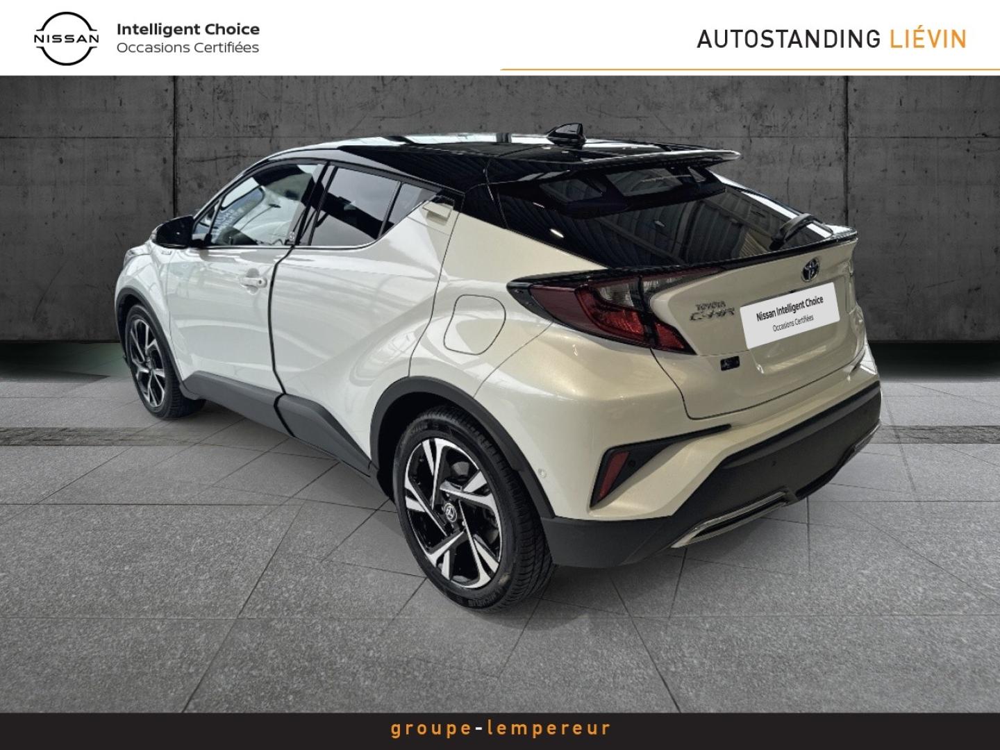Image TOYOTA C-HR 184h GR-Sport 2WD E-CVT MY22