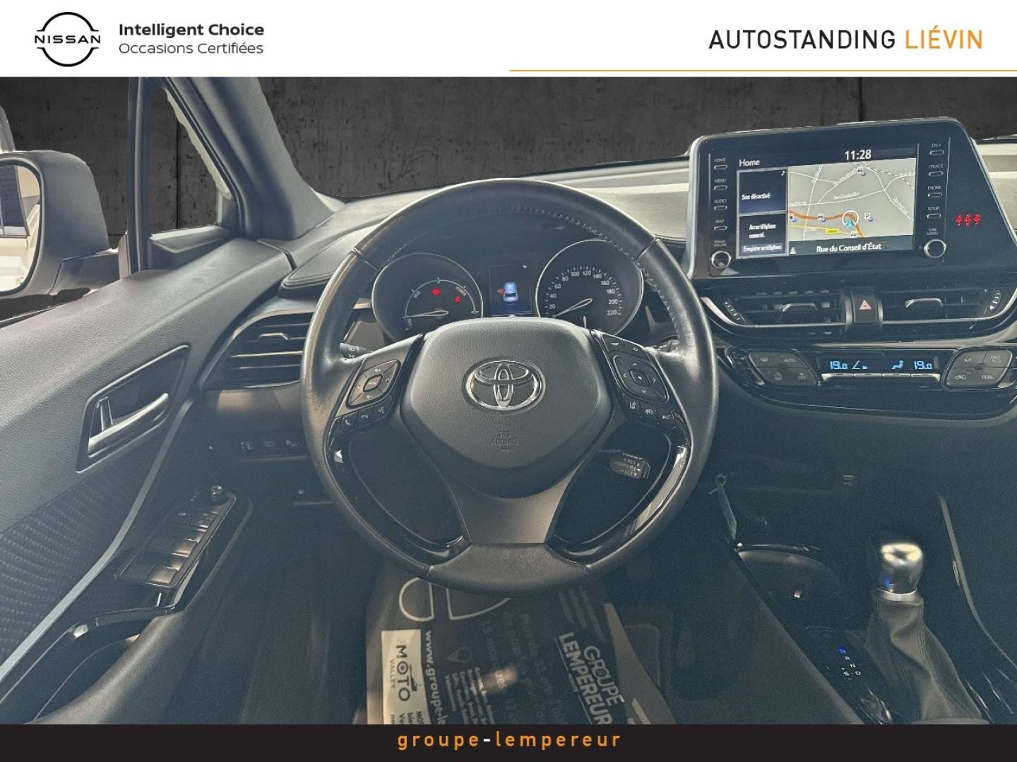 Image TOYOTA C-HR 184h GR-Sport 2WD E-CVT MY22