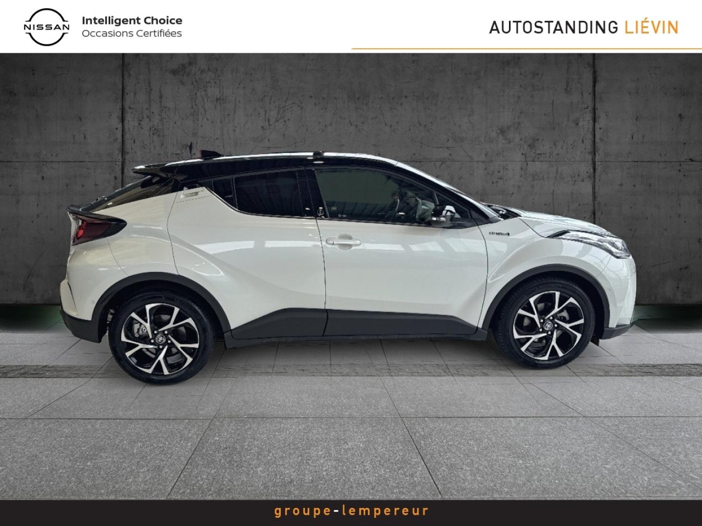 Image TOYOTA C-HR 184h GR-Sport 2WD E-CVT MY22
