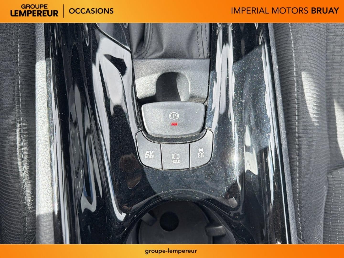 Image TOYOTA C-HR 122h Edition 2WD E-CVT RC18