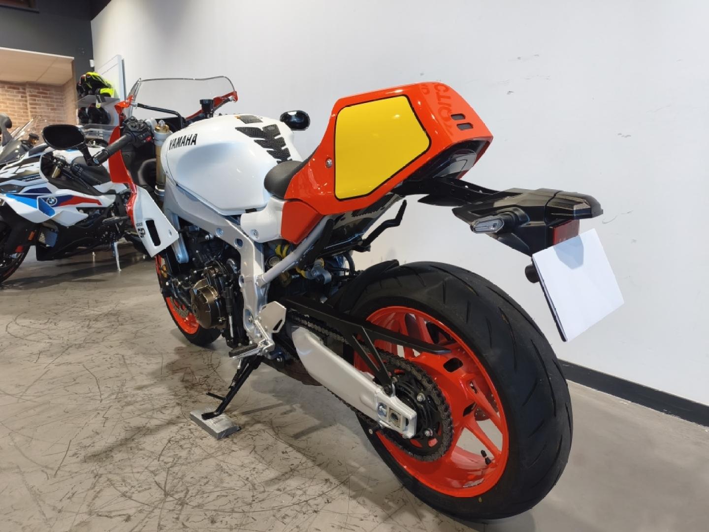 Image YAMAHA XSR XSR 900 2024