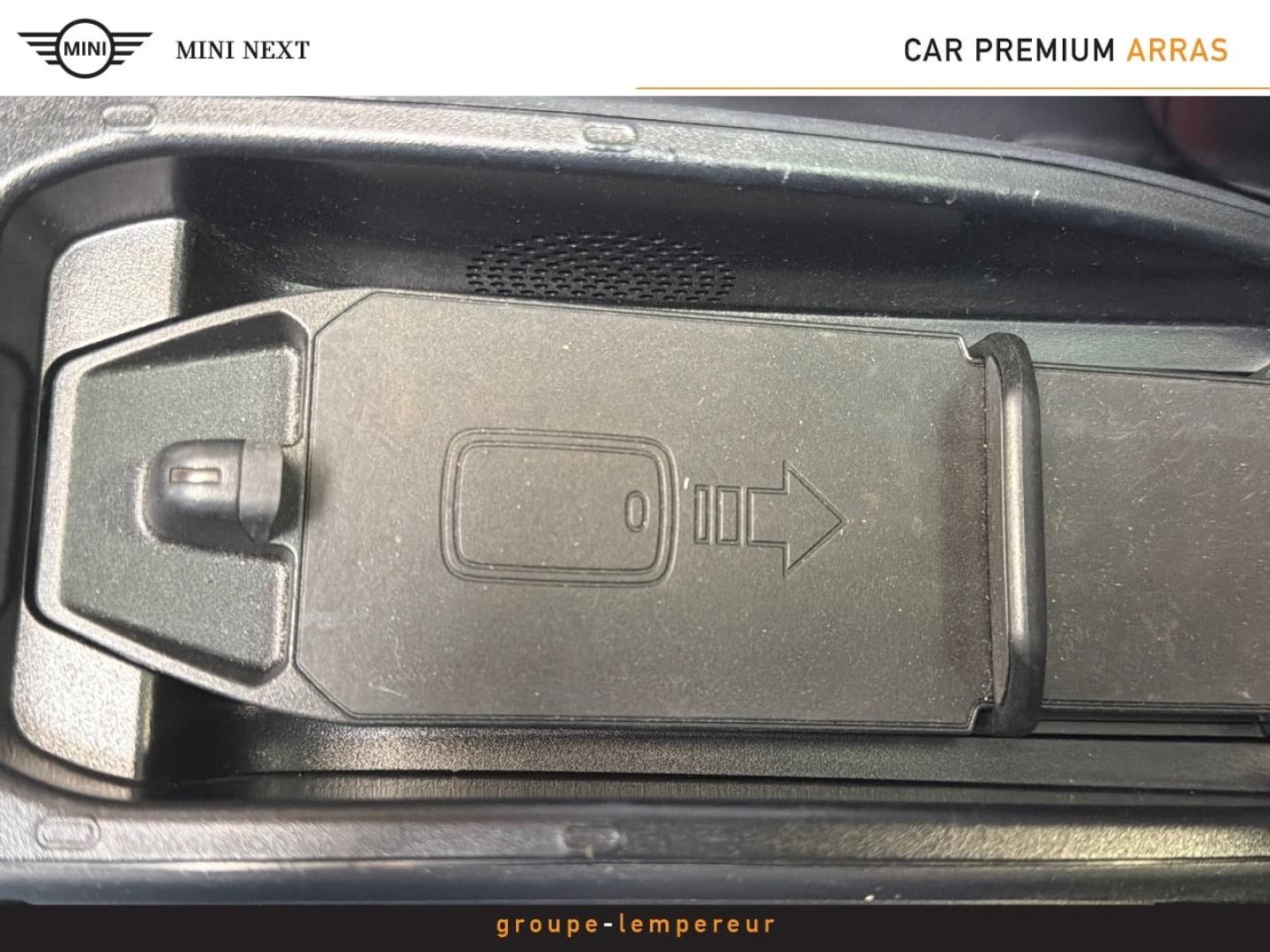 Image MINI Mini Cooper 136ch Edition Greenwich 115g
