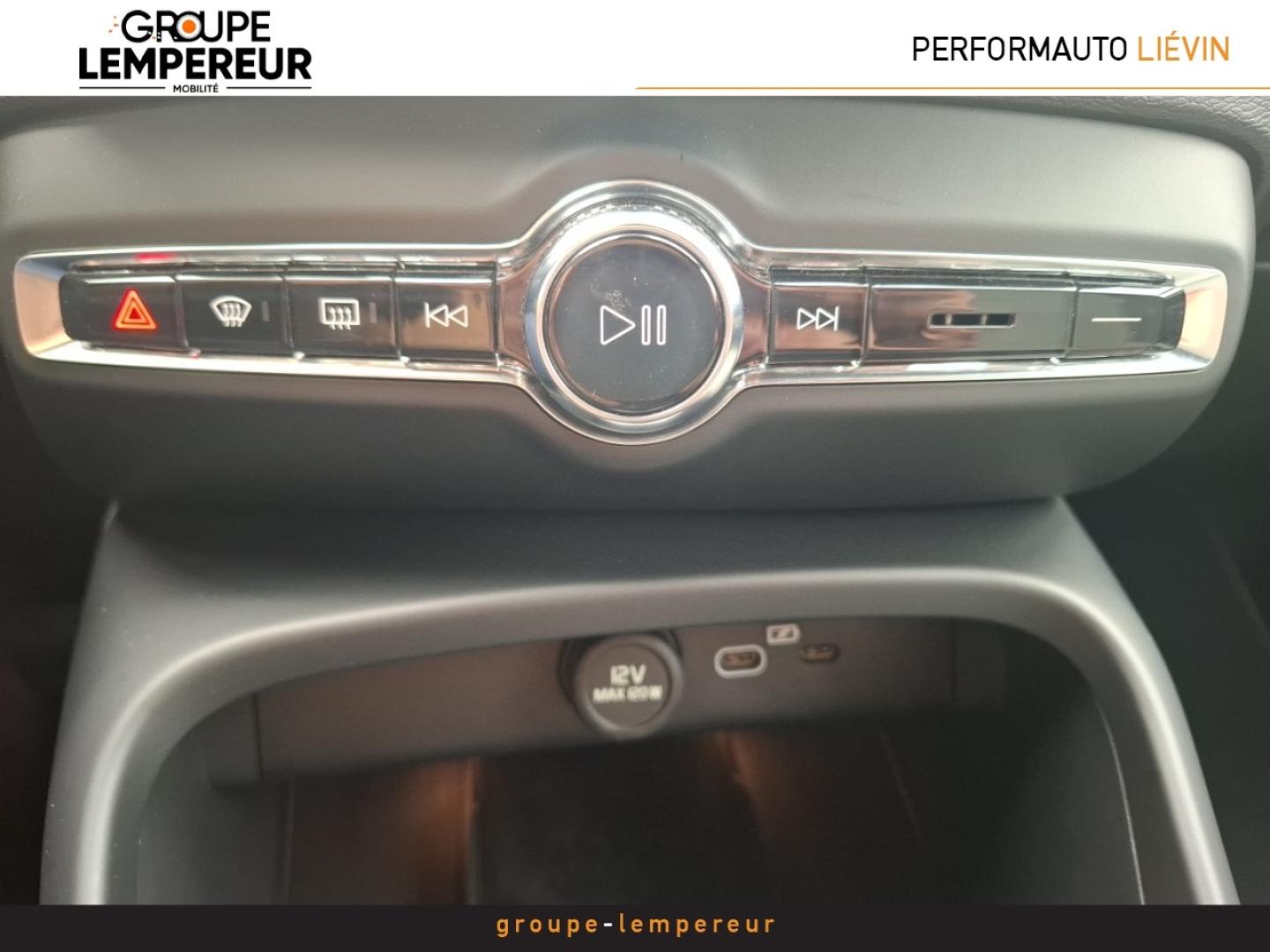 Image VOLVO XC40 B3 163ch Plus DCT 7