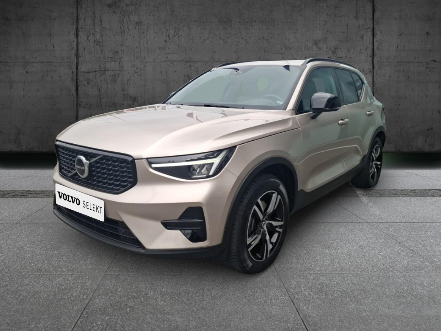 Photo VOLVO XC40 B3 163ch Plus DCT 7