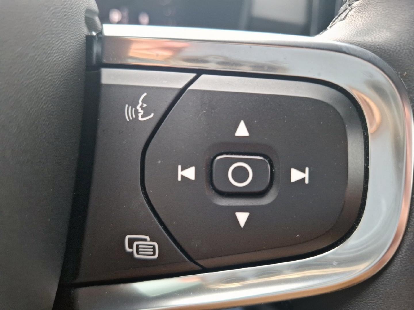 Image VOLVO XC40 B3 163ch Plus DCT 7