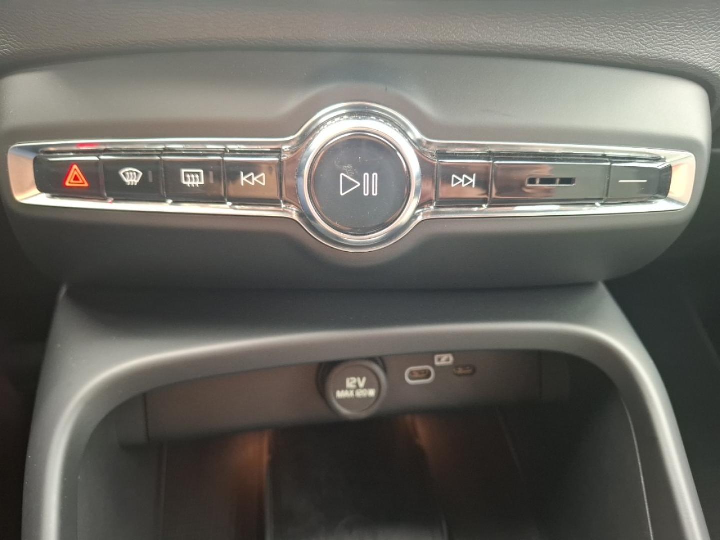 Image VOLVO XC40 B3 163ch Plus DCT 7