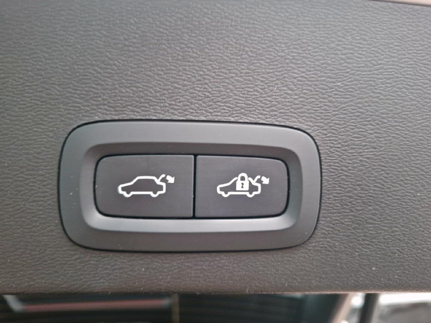 Image VOLVO XC40 B3 163ch Plus DCT 7