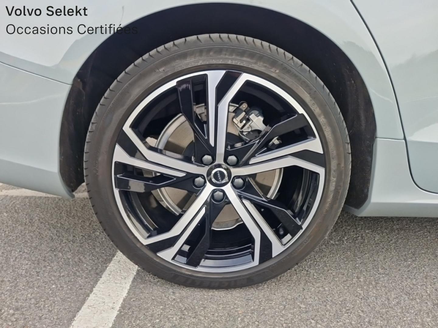 Image VOLVO V60 T6 AWD 253+145ch Plus Style Dark Geartronic 8