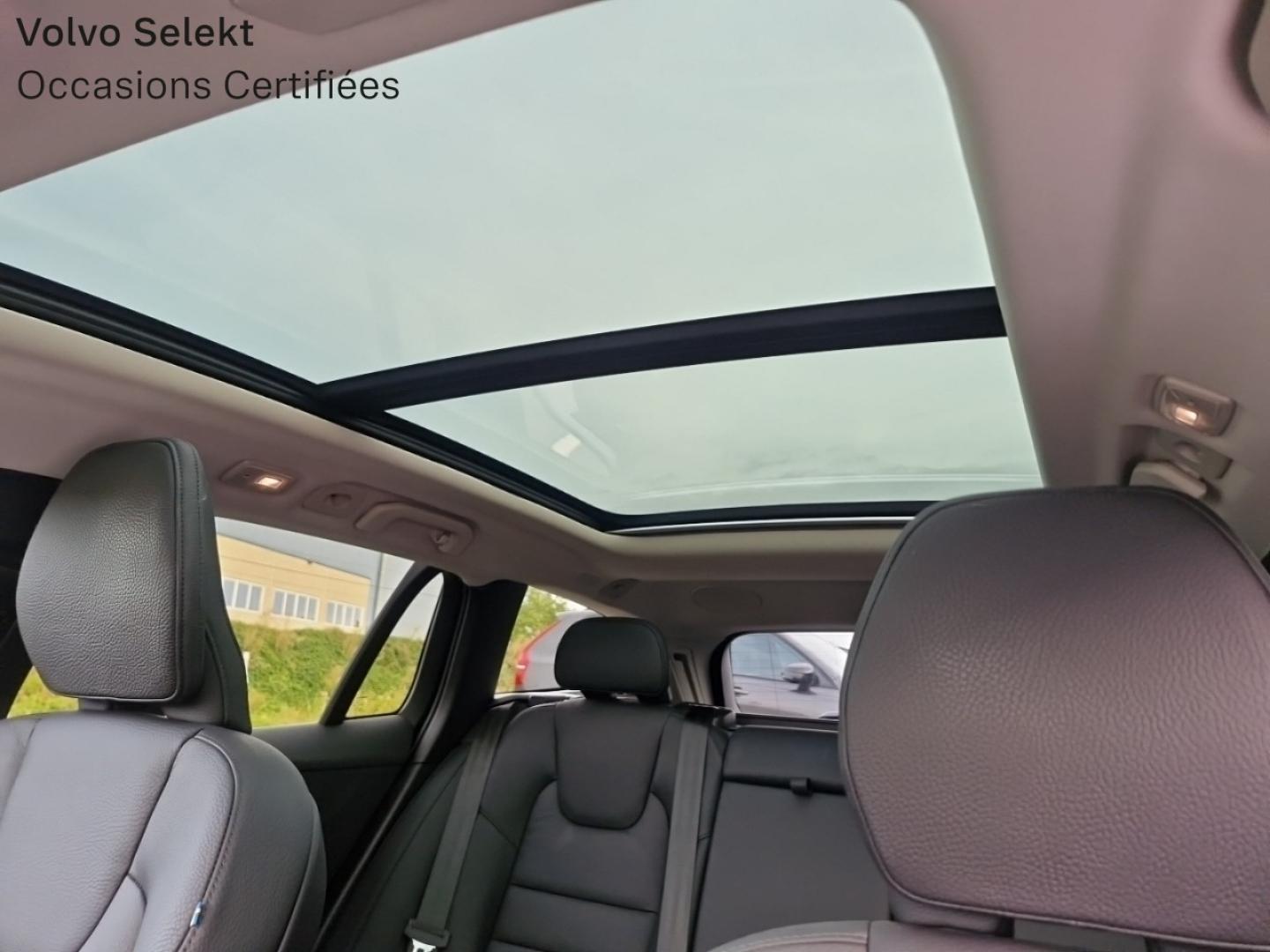 Image VOLVO V60 T6 AWD 253+145ch Plus Style Dark Geartronic 8