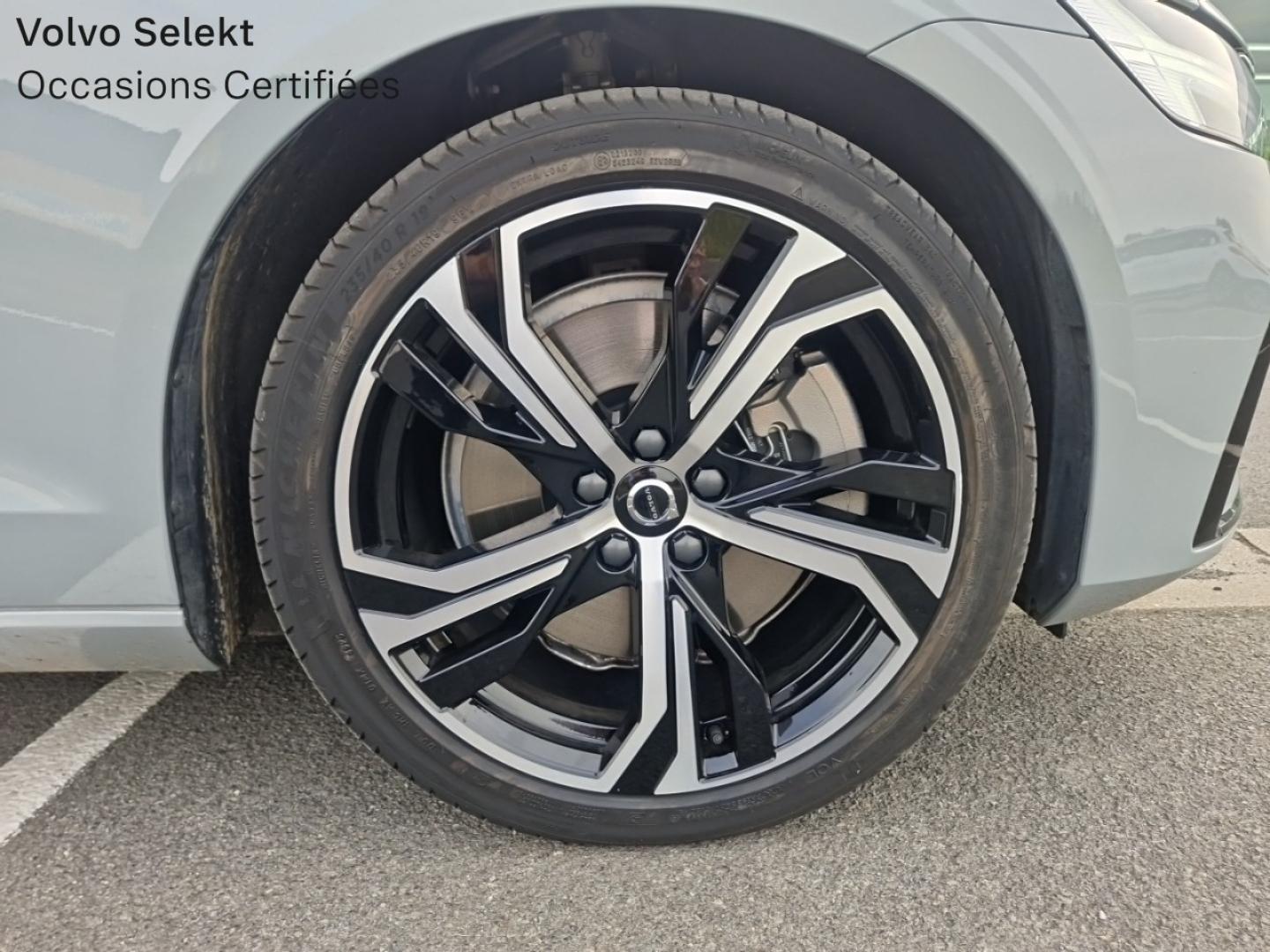 Image VOLVO V60 T6 AWD 253+145ch Plus Style Dark Geartronic 8