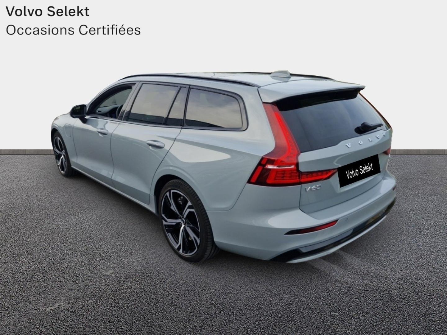 Image VOLVO V60 T6 AWD 253+145ch Plus Style Dark Geartronic 8
