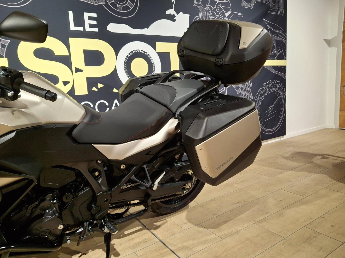 Image HONDA NT NT 1100 DCT Suspensions électroniques