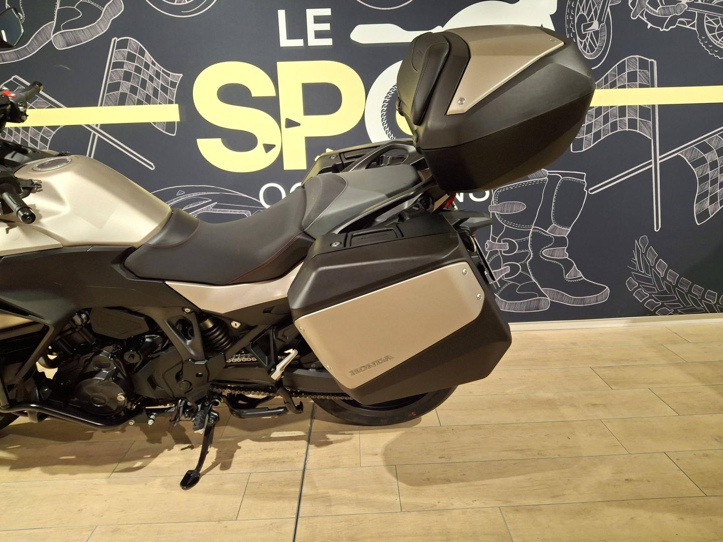 Image HONDA NT NT 1100 DCT Suspensions électroniques