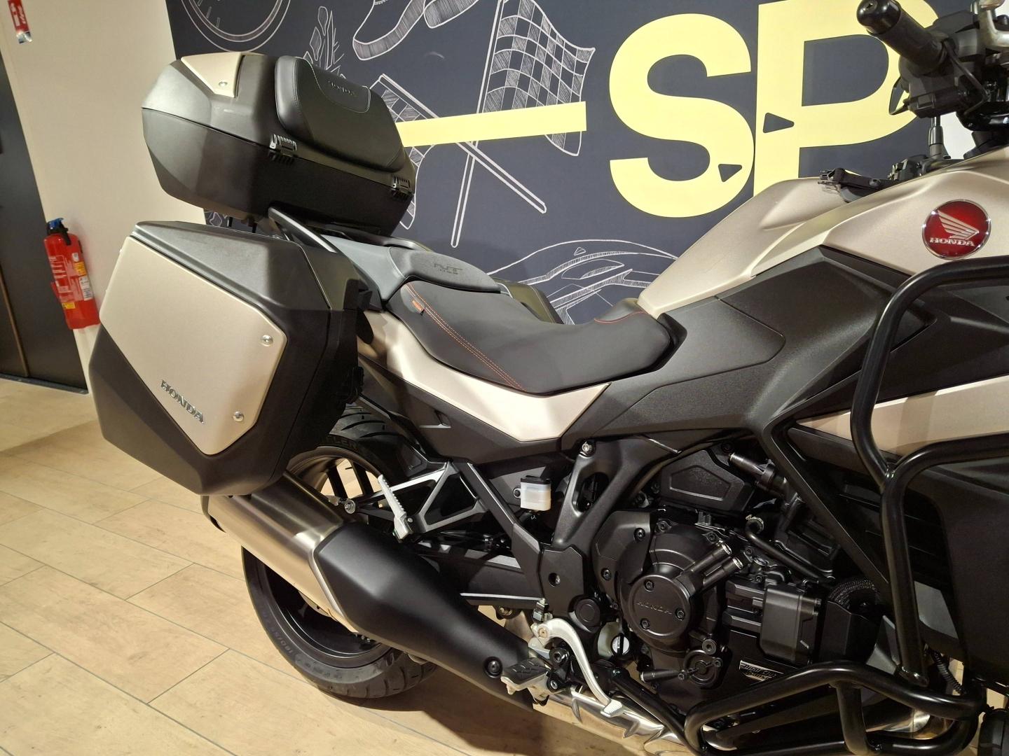 Image HONDA NT NT 1100 DCT Suspensions électroniques