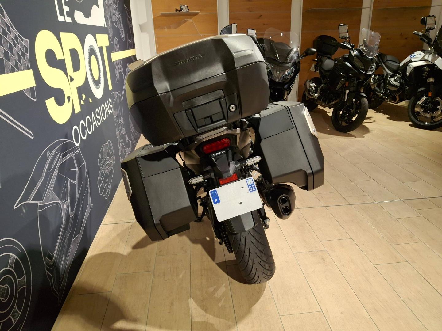 Image HONDA NT NT 1100 DCT Suspensions électroniques