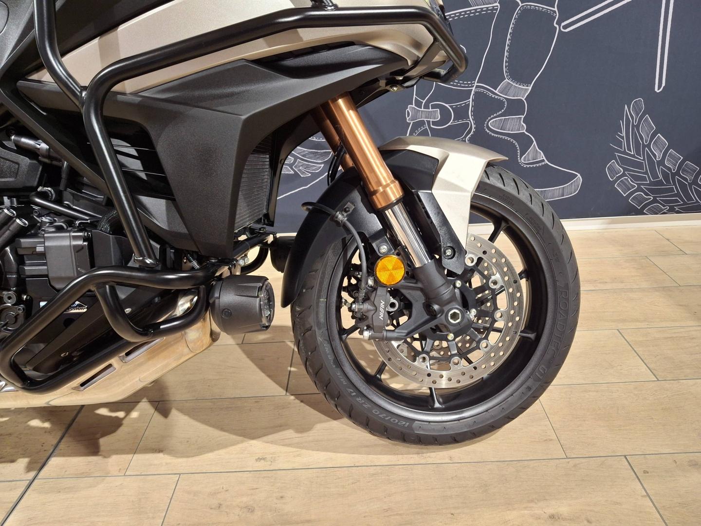 Image HONDA NT NT 1100 DCT Suspensions électroniques