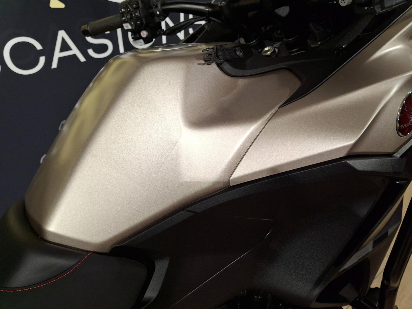 Image HONDA NT NT 1100 DCT Suspensions électroniques