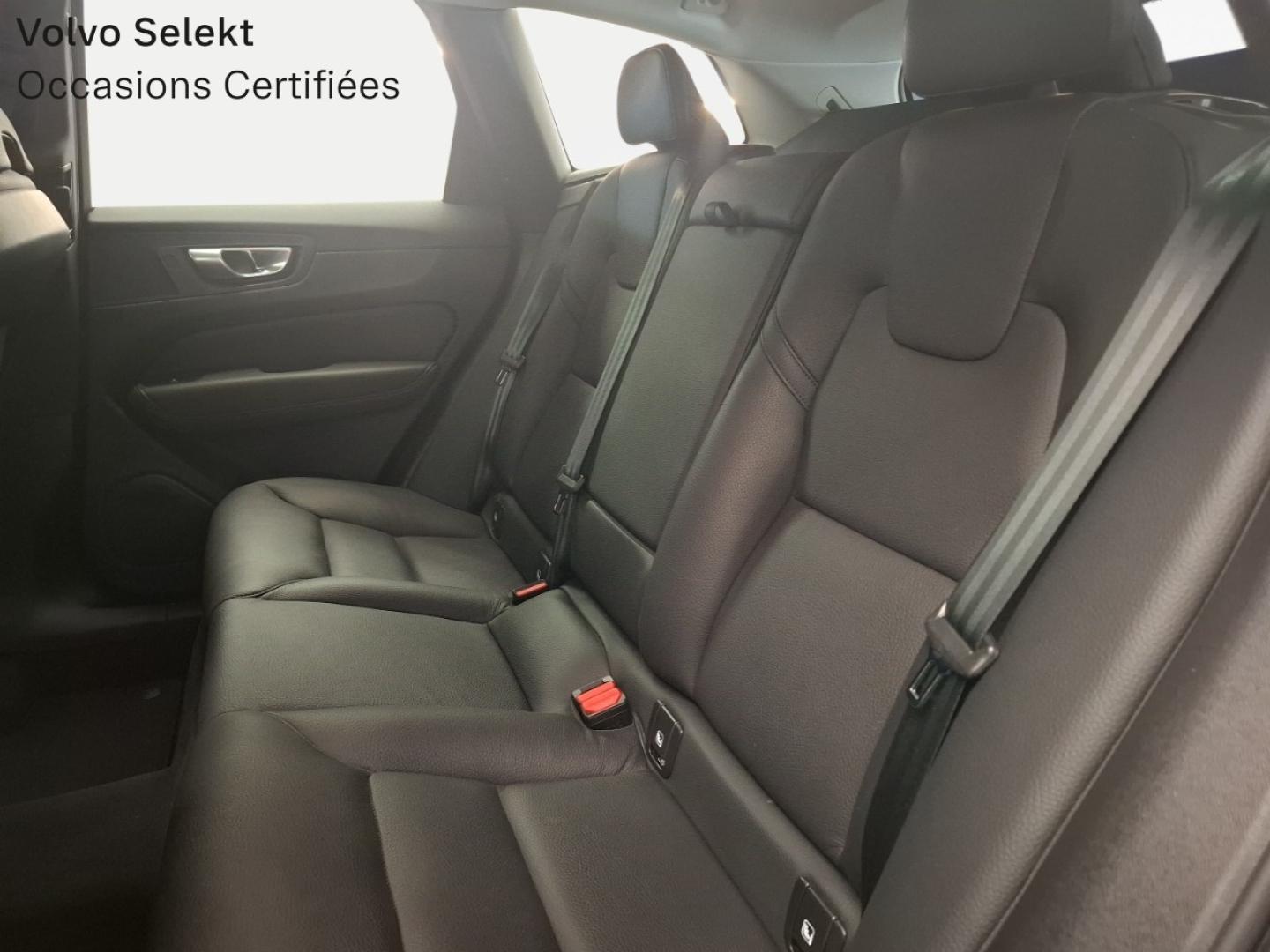 Image VOLVO XC60 B4 197ch Plus Style Dark Geartronic