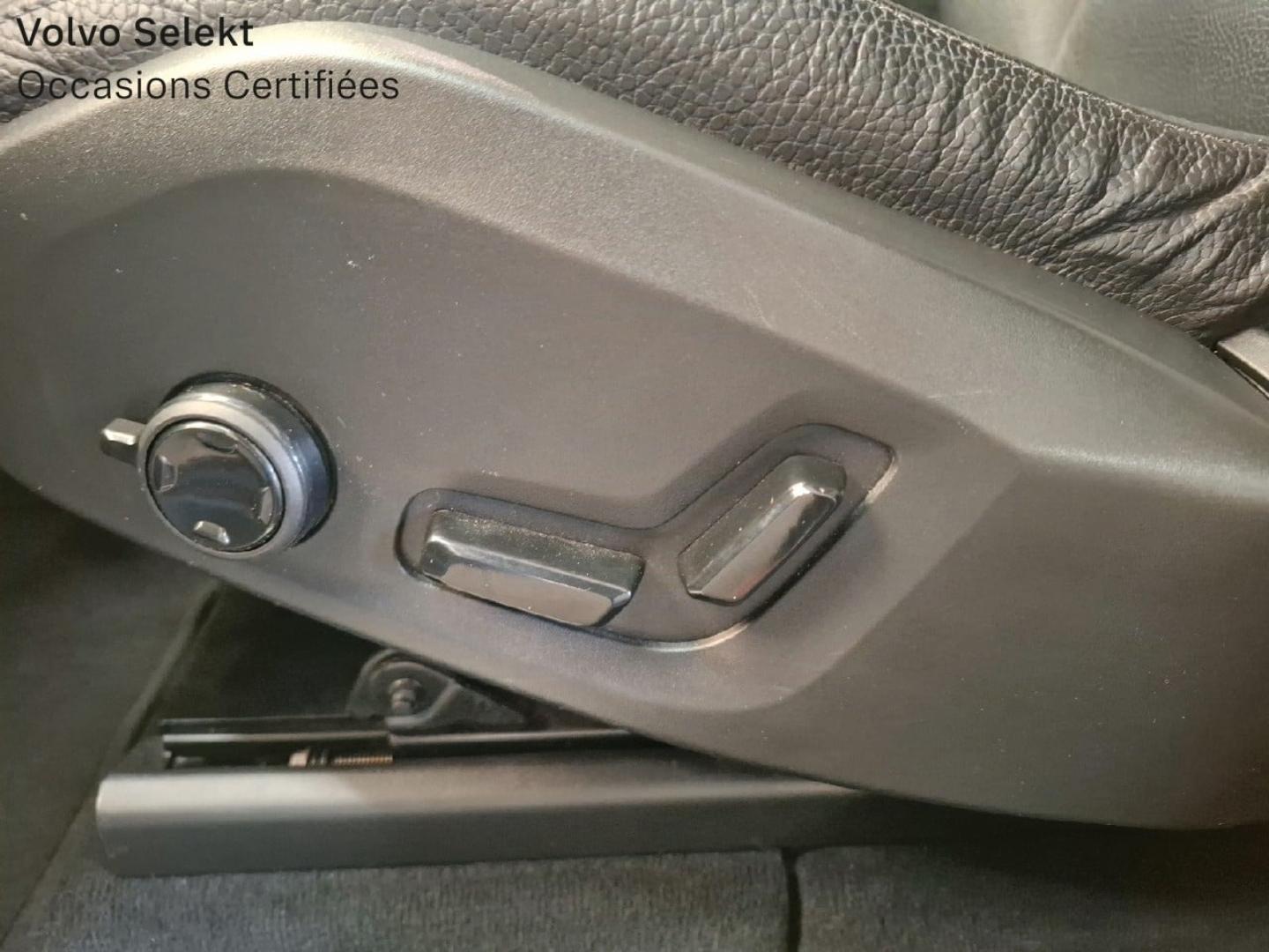 Image VOLVO XC60 T8 Twin Engine 303 + 87ch Inscription Luxe Geartronic