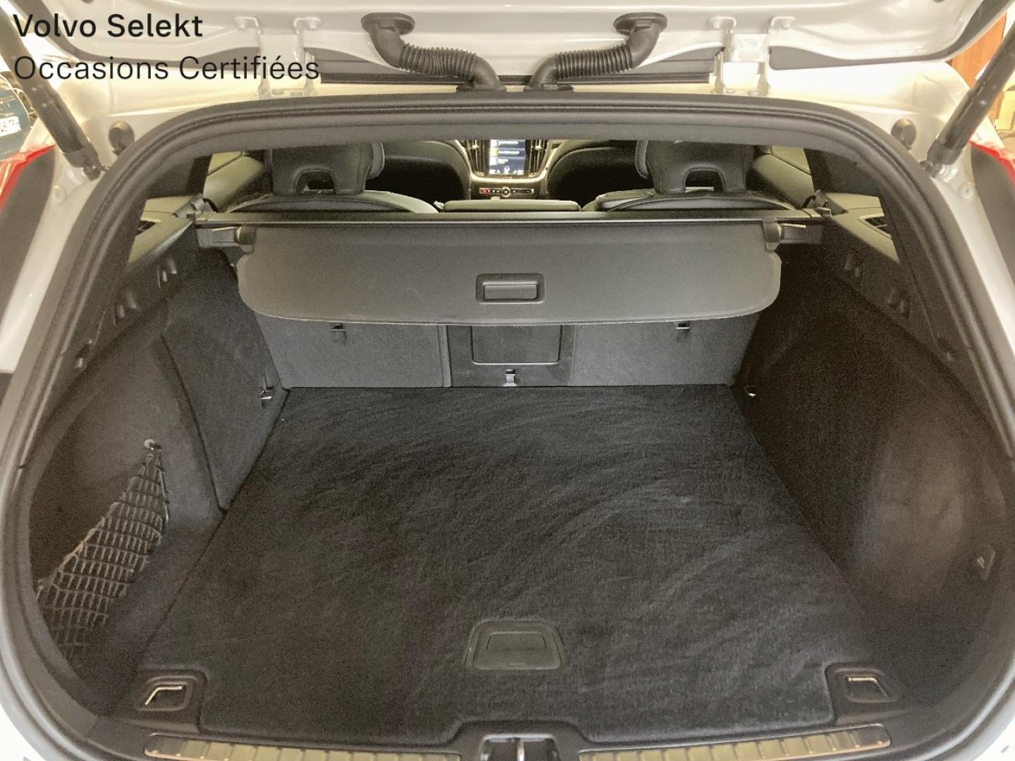 Image VOLVO V60 B4 197ch R-Design Geartronic 8