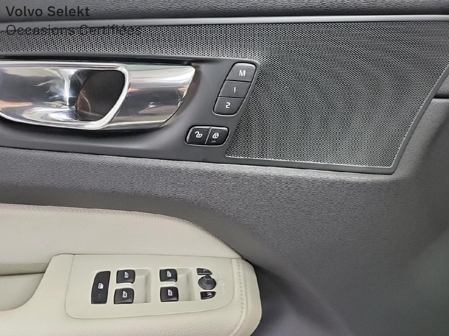 Image VOLVO XC60 T8 Twin Engine 303 + 87ch Inscription Luxe Geartronic