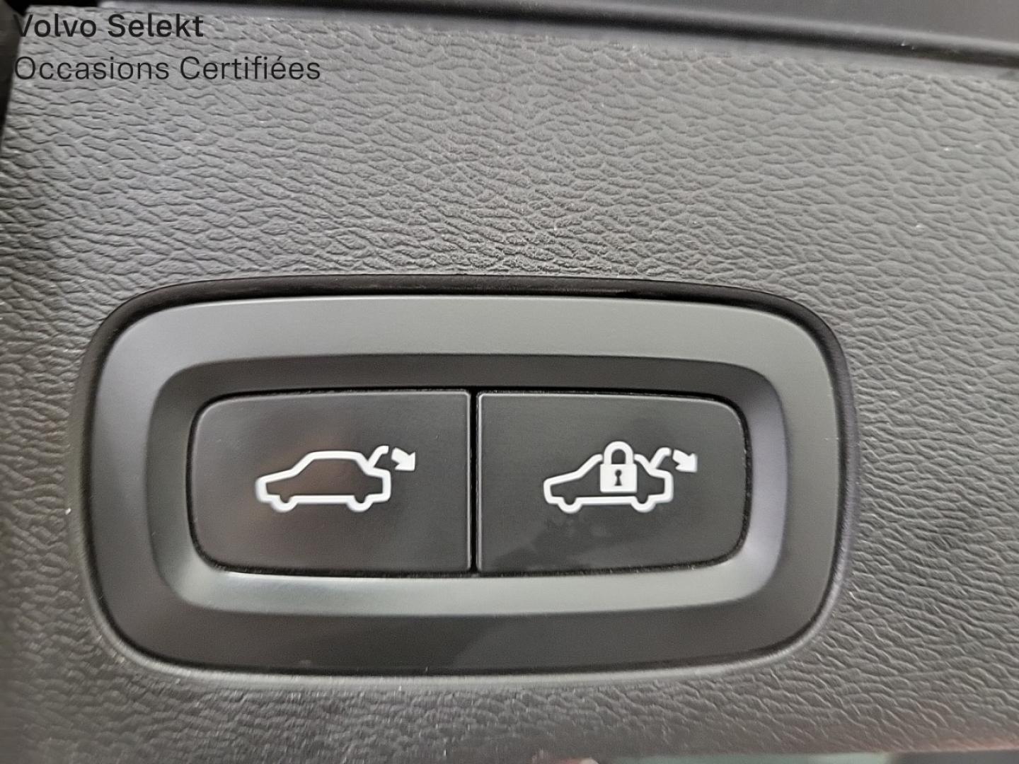 Image VOLVO XC60 T8 Twin Engine 303 + 87ch Inscription Luxe Geartronic