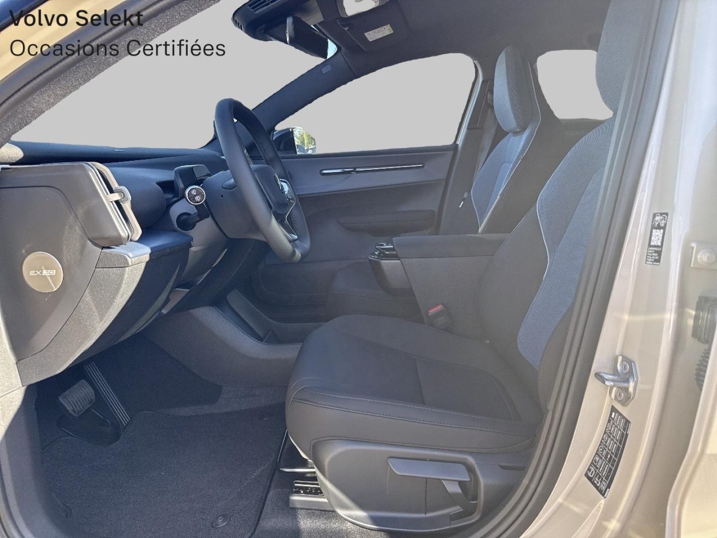 Image VOLVO EX30 P5 Long Range 272ch 69kWh Plus