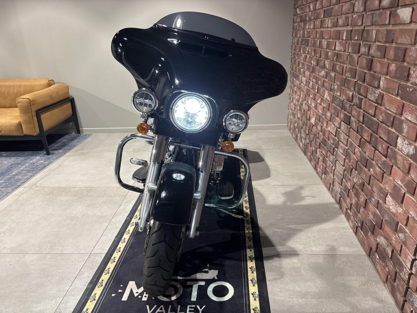 Image HARLEY-DAVIDSON Street Glide Street Glide Special 1745 Noir ABS 2017