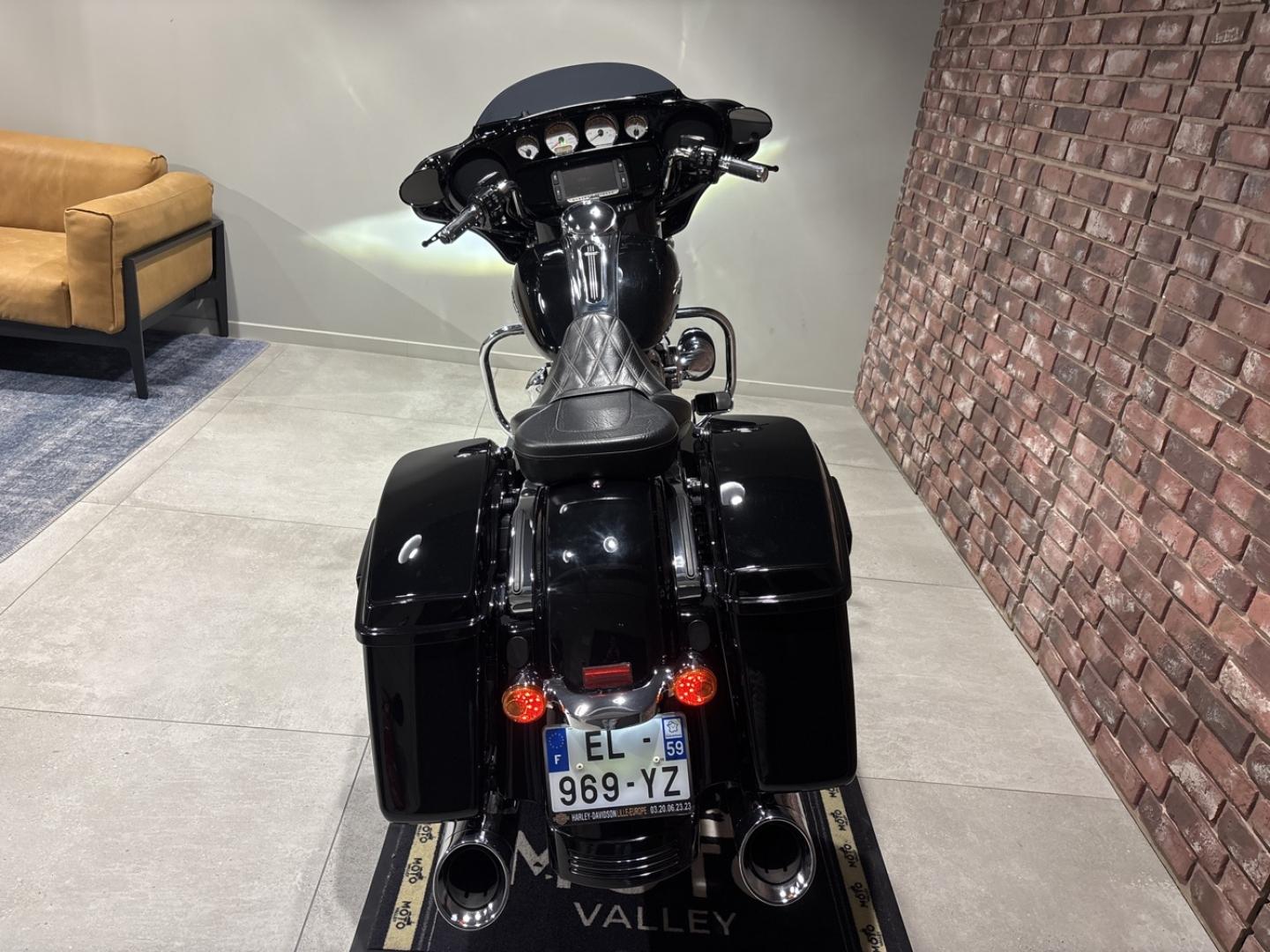 Image HARLEY-DAVIDSON Street Glide Street Glide Special 1745 Noir ABS 2017