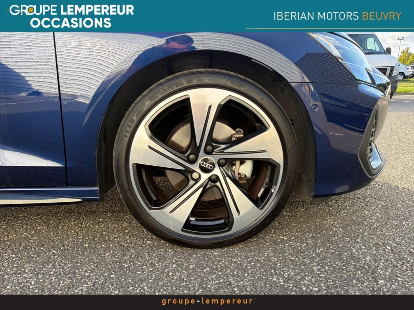 Image AUDI A3 Berline 35 TFSI 150ch Mild Hybrid S line S tronic 7