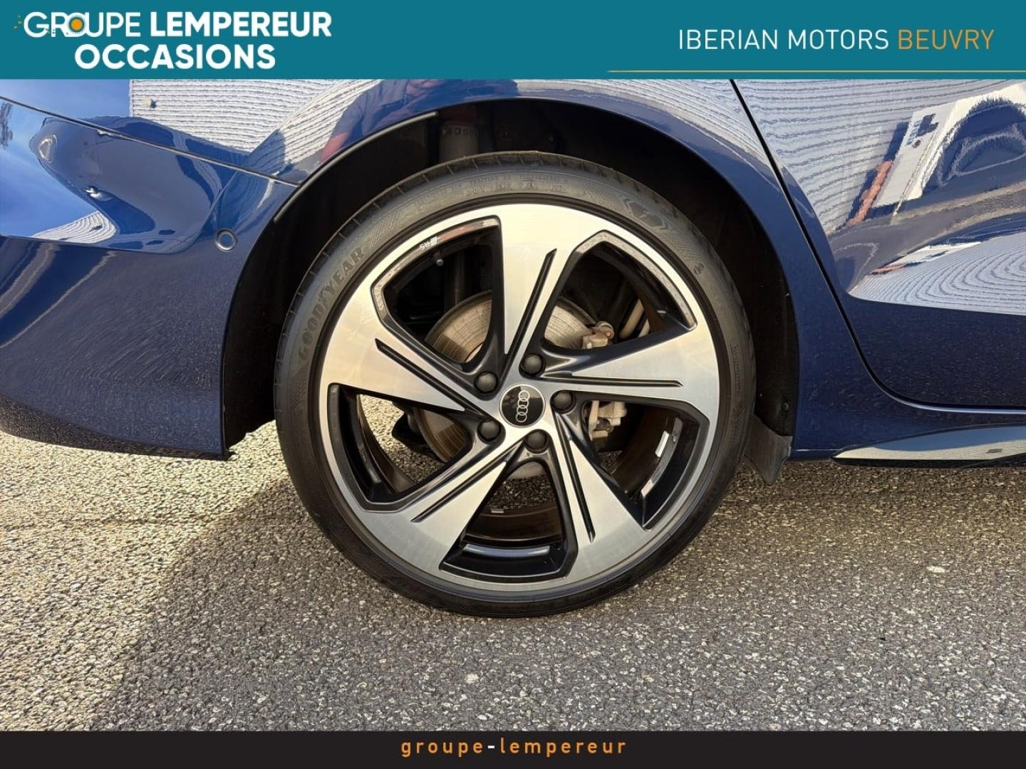 Image AUDI A3 Berline 35 TFSI 150ch Mild Hybrid S line S tronic 7