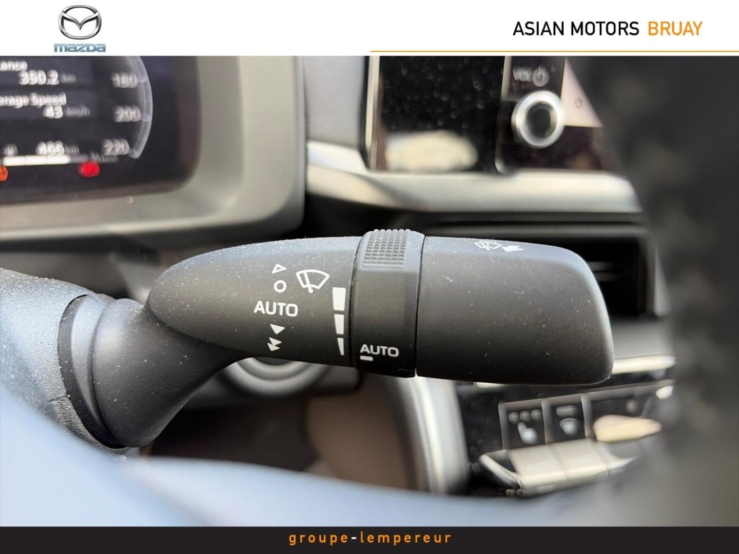 Image TOYOTA C-HR 1.8 Hybride 140ch Design MY25