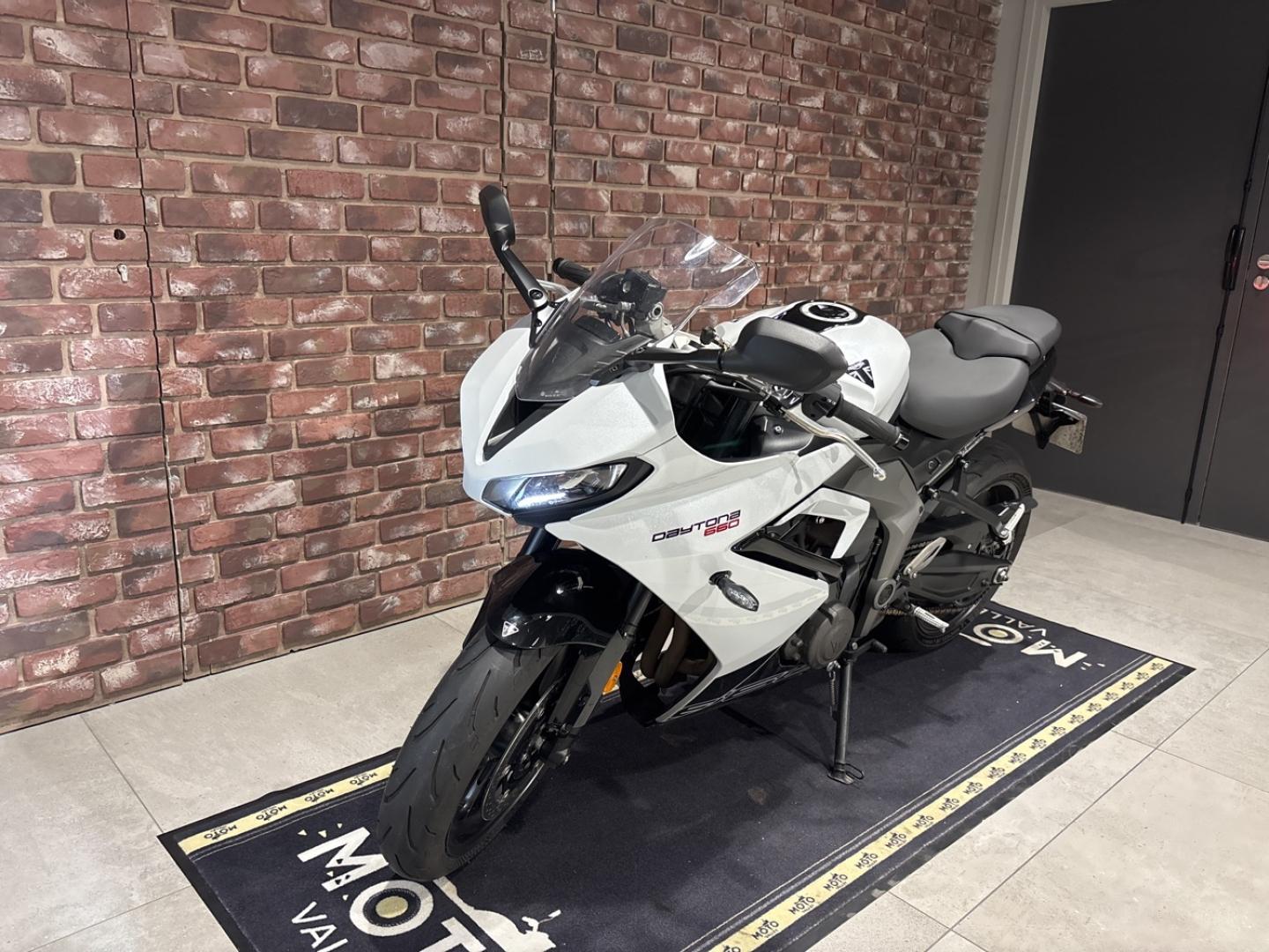 Image TRIUMPH Daytona Daytona 660