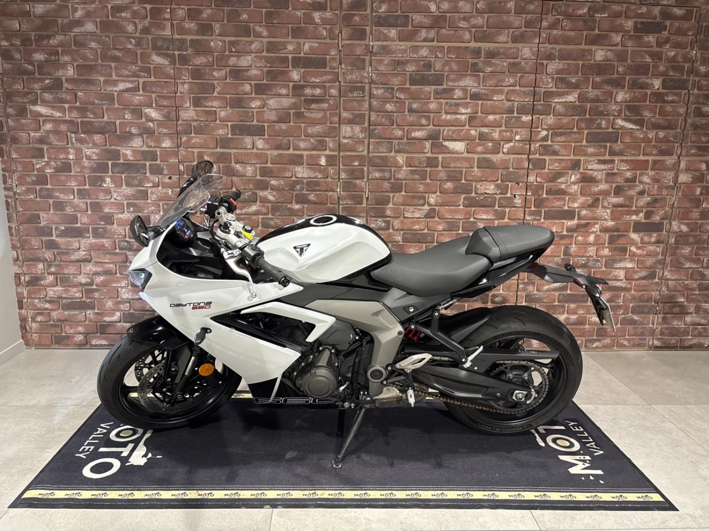 Image TRIUMPH Daytona Daytona 660