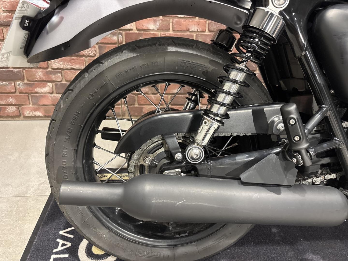 Image TRIUMPH Bonneville Bonneville T120 1200 Black ABS