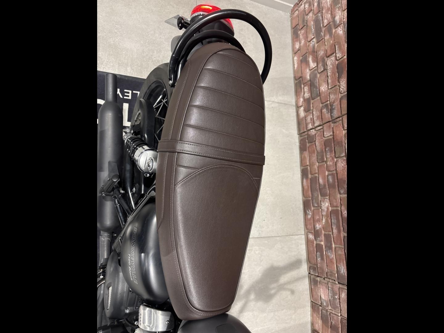 Image TRIUMPH Bonneville Bonneville T120 1200 Black ABS