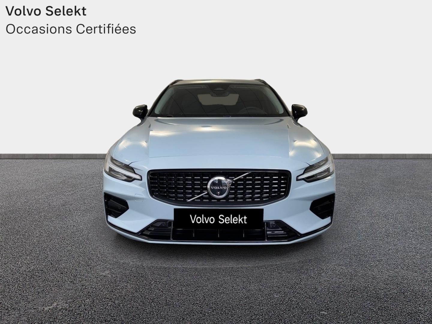 Image VOLVO V60 B4 197ch Plus Style Dark DCT 7