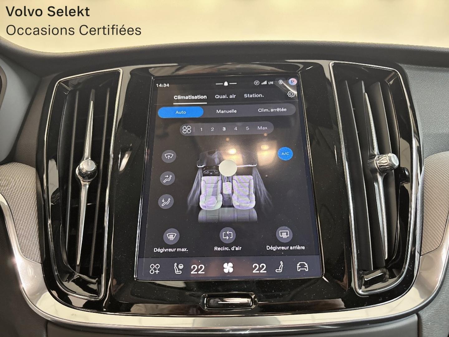 Image VOLVO V60 B4 197ch Plus Style Dark DCT 7