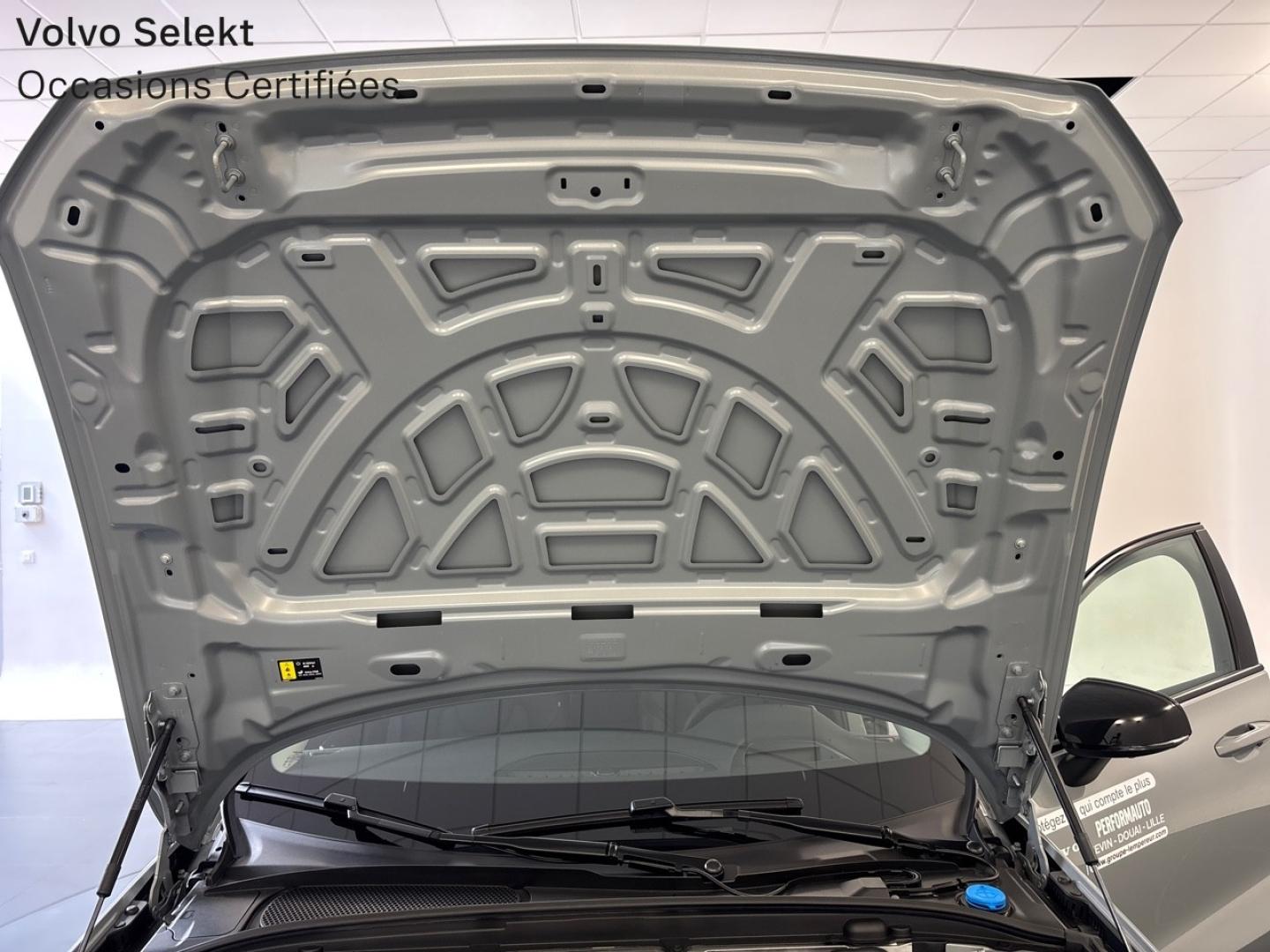 Image VOLVO V60 B4 197ch Plus Style Dark DCT 7