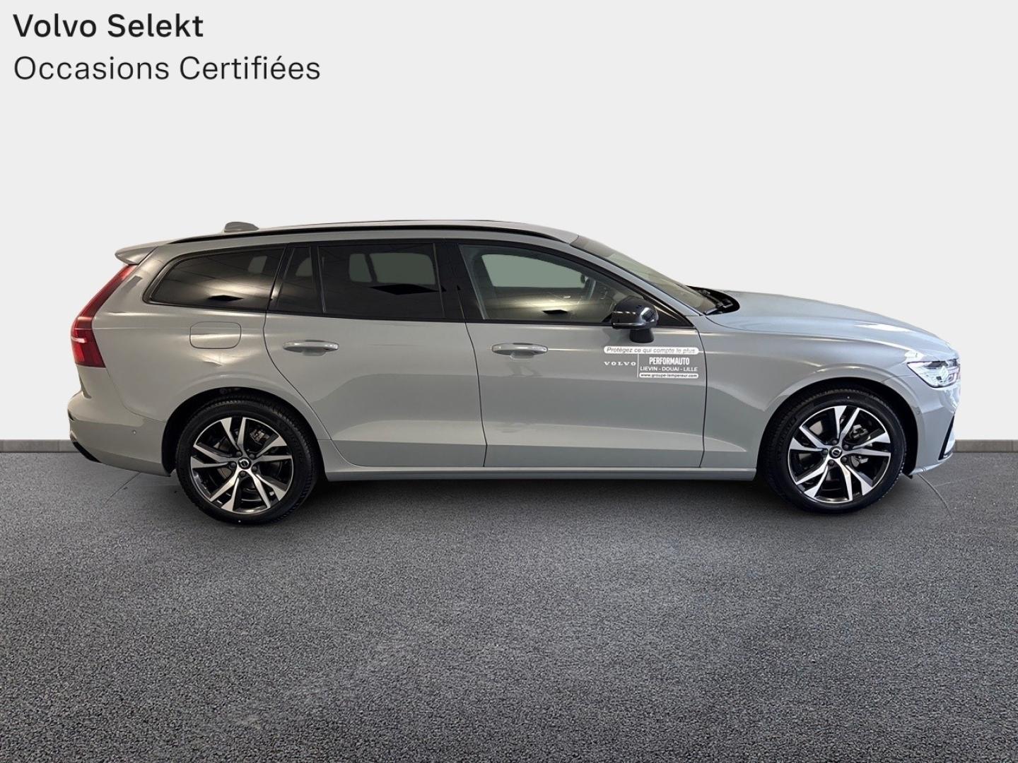 Image VOLVO V60 B4 197ch Plus Style Dark DCT 7