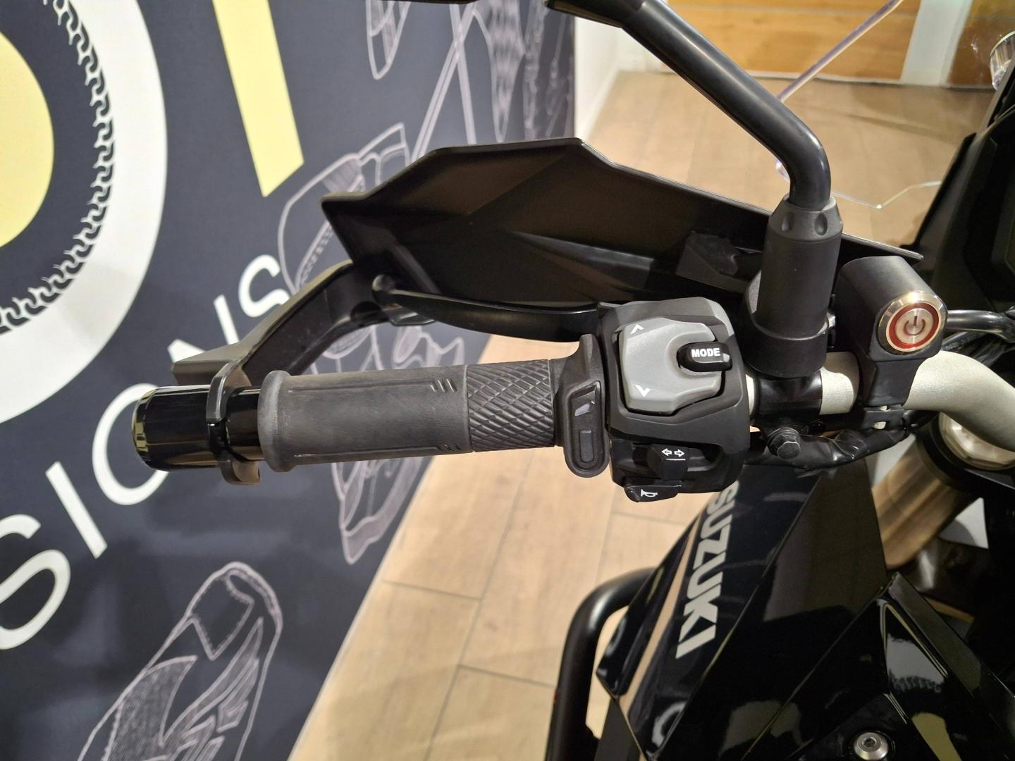 Image SUZUKI DL V-Strom DL 800 V-Strom SE