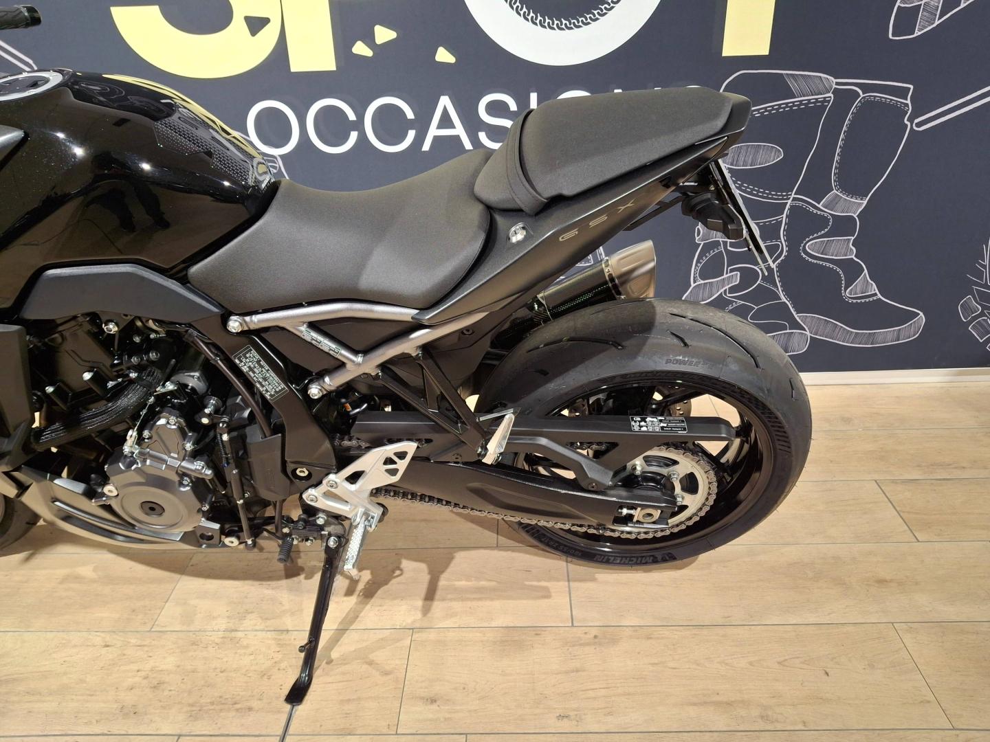 Image SUZUKI GSX-8R GSX-8R 800 A2 2025