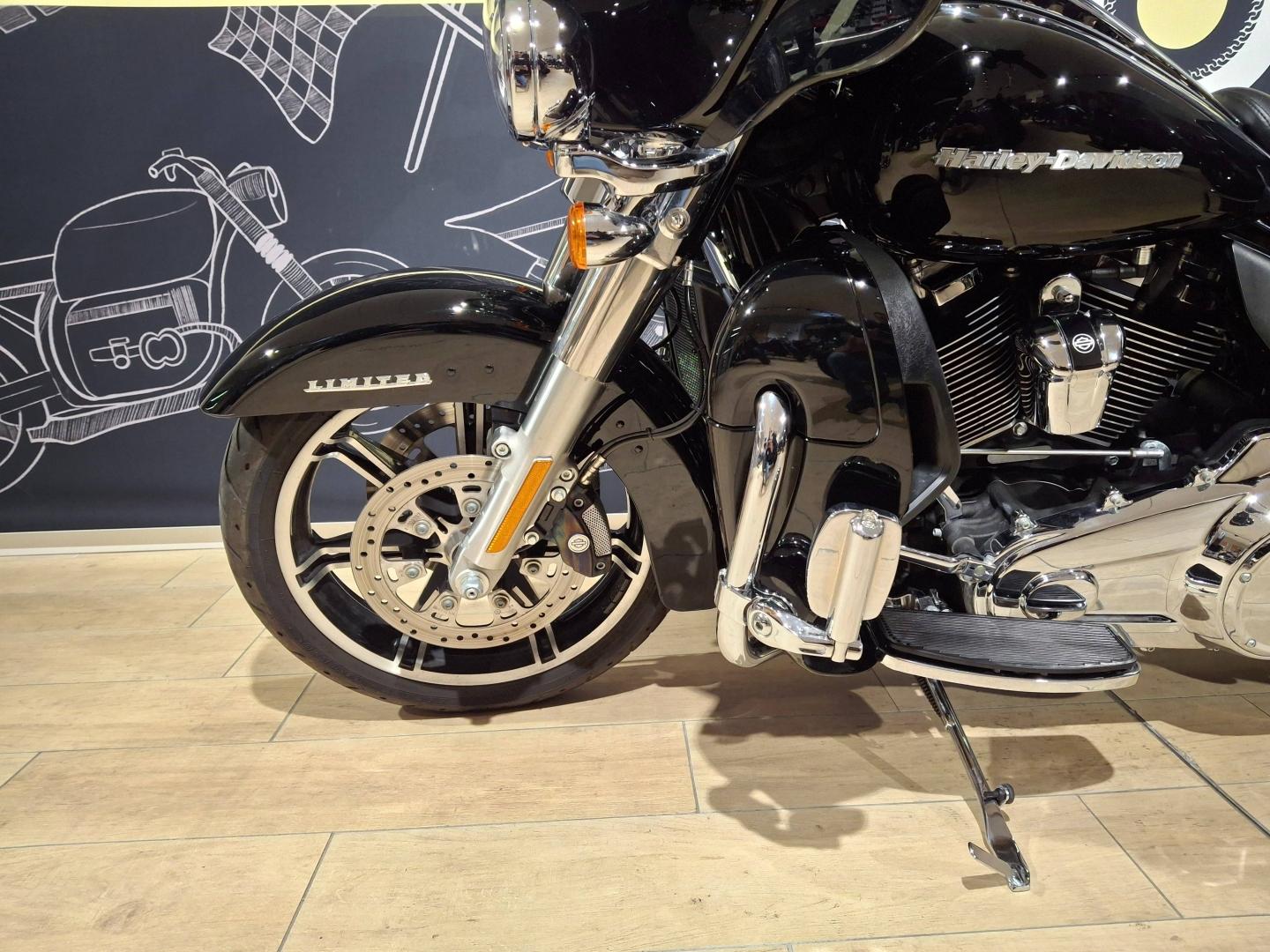 Image HARLEY-DAVIDSON Electra Gld Revival Electra Glide Limited 1868